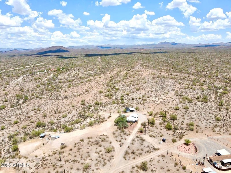 26331 W Rockaway Hills Dr, Morristown, AZ 85342