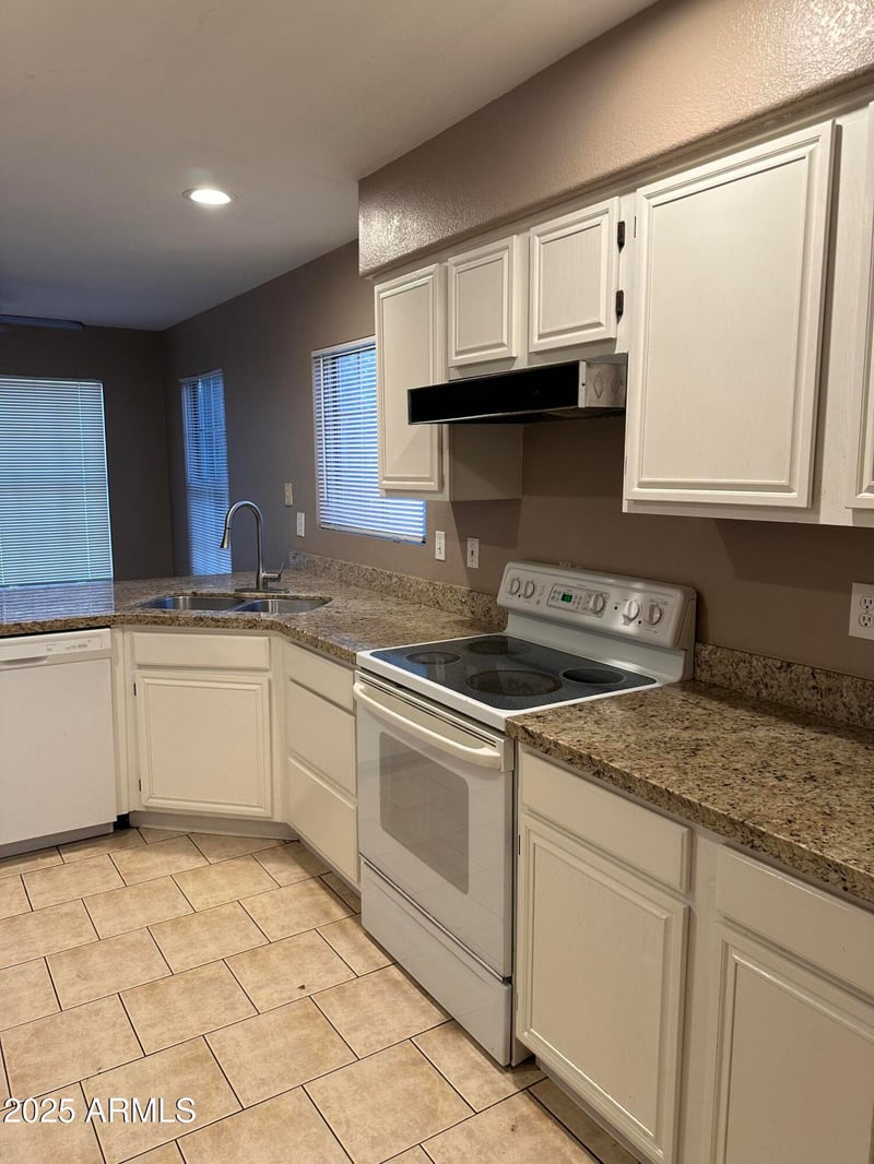 2634 Saffron Cir, Mesa, AZ 85215