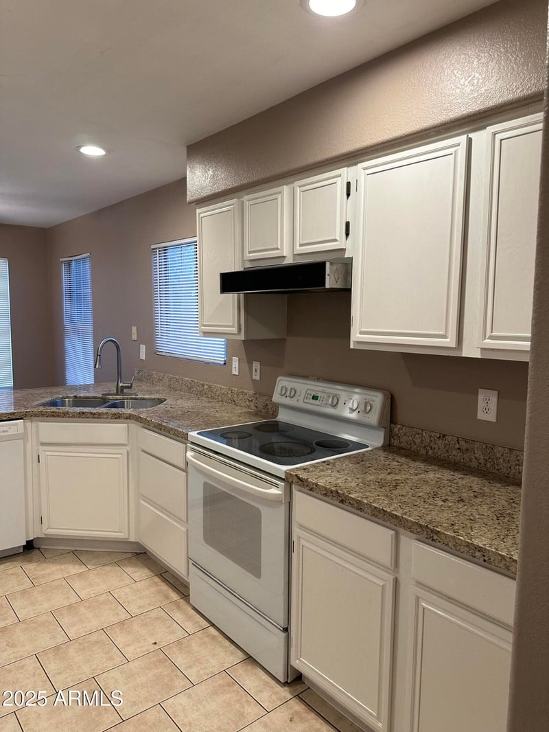 2634 Saffron Cir, Mesa, AZ 85215