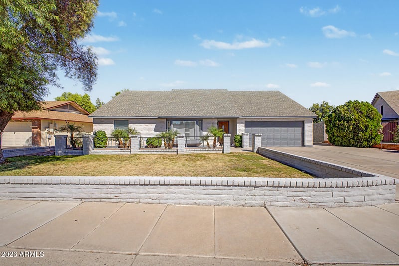 2635 Brooks Cir, Mesa, AZ 85202