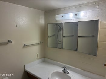 2635 Rose Ln #B-215, Phoenix, AZ 85017