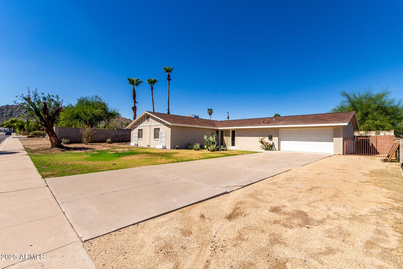 2636 Brown St, Phoenix, AZ 85028