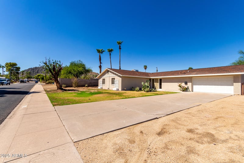 2636 Brown St, Phoenix, AZ 85028