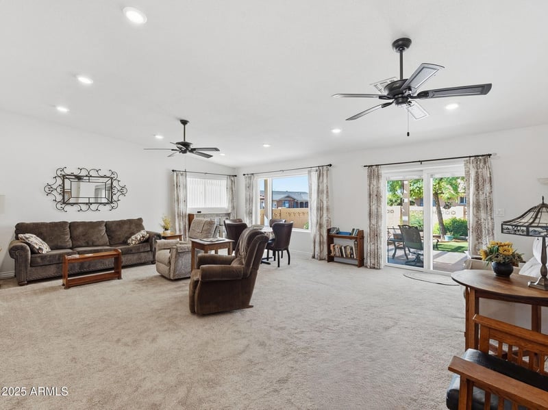 2636 Honeysuckle Cir, Mesa, AZ 85209