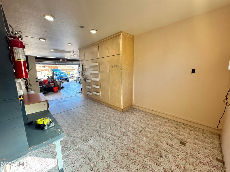2636 Honeysuckle Cir, Mesa, AZ 85209