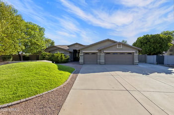 2637 Carla Vista Dr, Gilbert, AZ 85295