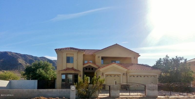 2637 W Olney Ave, Phoenix, AZ 85041