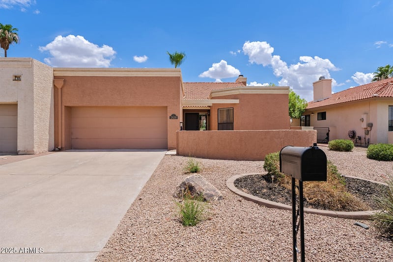 2639 62nd St, Mesa, AZ 85215