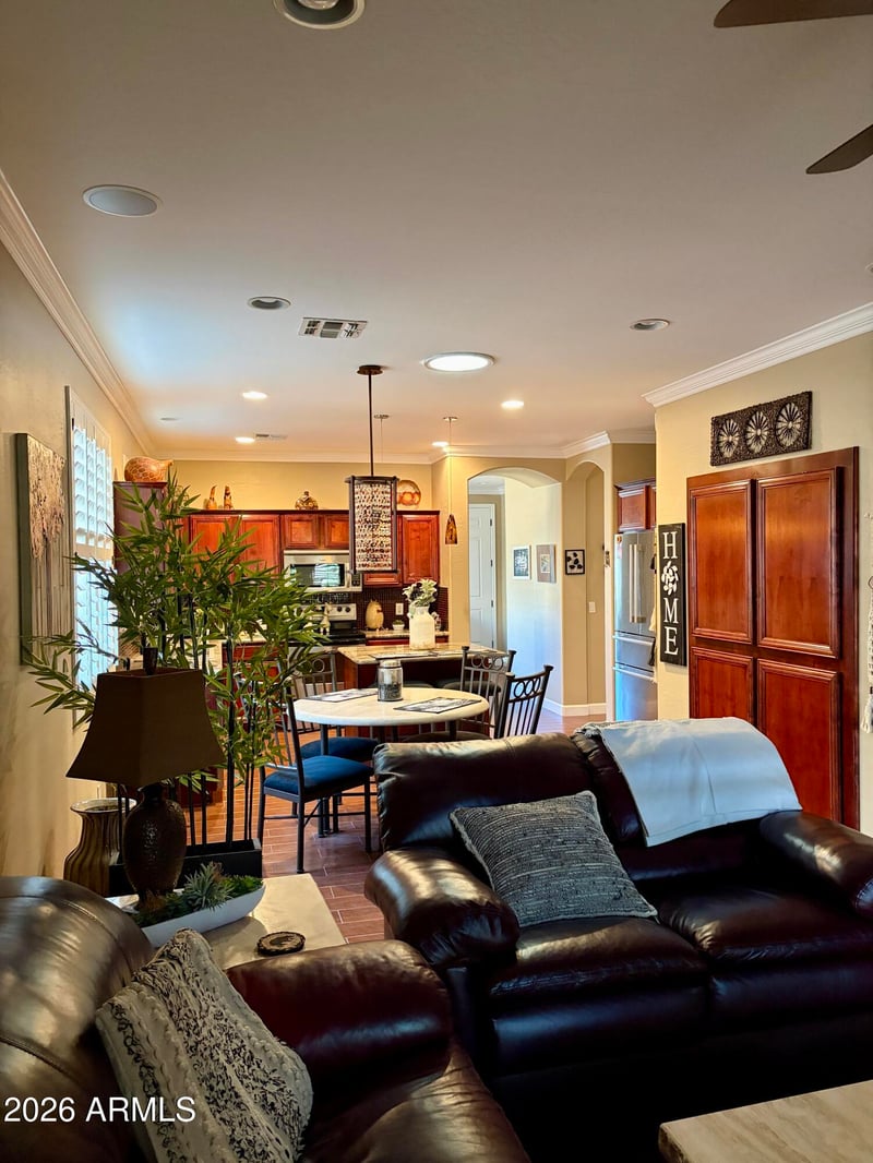 26390 68th Dr, Peoria, AZ 85383