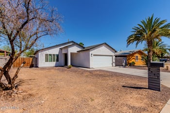 2640 Beverly Ln, Phoenix, AZ 85032