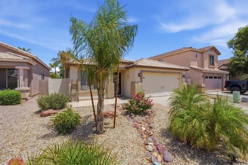 2640 Cowboy Cove Trl, San Tan Valley, AZ 85143