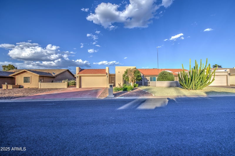26405 Snead Dr, Sun Lakes, AZ 85248
