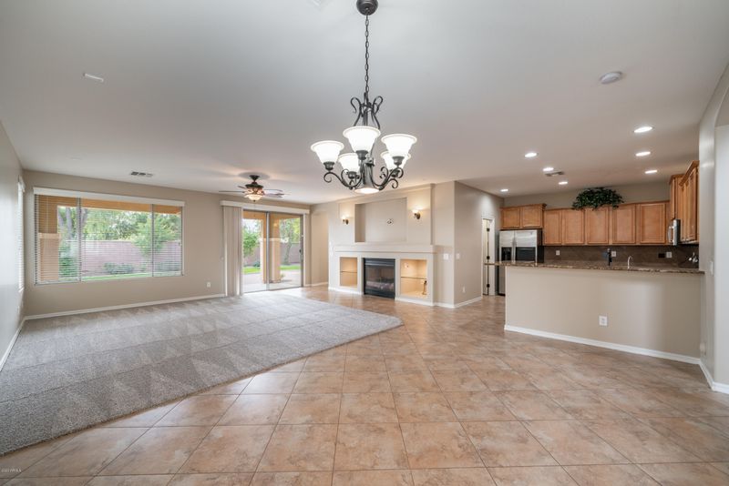 2641 E Blue Spruce Ln, Gilbert, AZ 85298