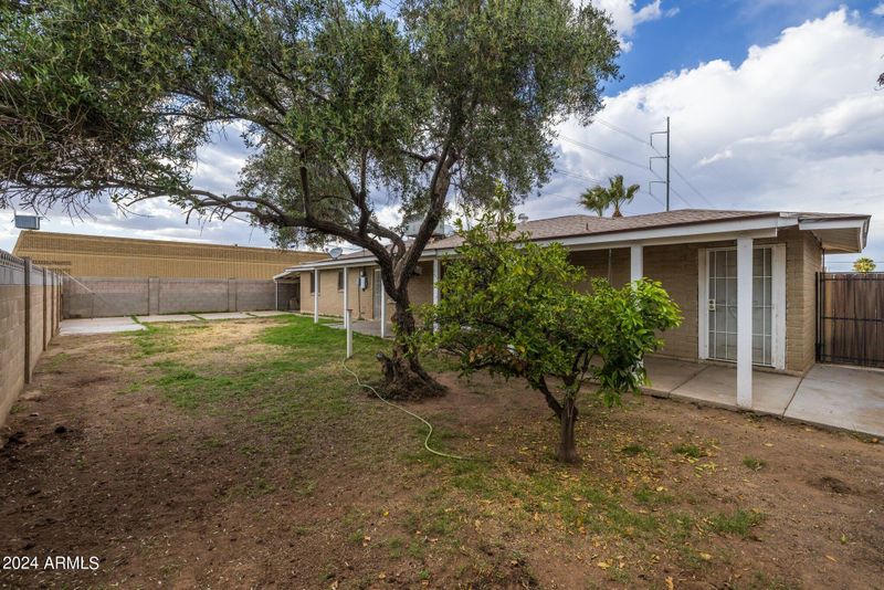 2641 W Corrine Dr, Phoenix, AZ 85029