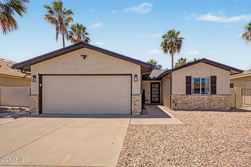 26410 New Town Dr, Sun Lakes, AZ 85248