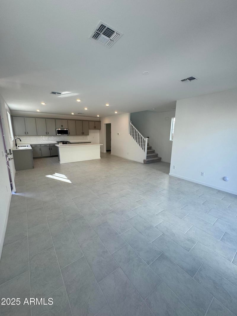 26413 24th Glen, Phoenix, AZ 85085