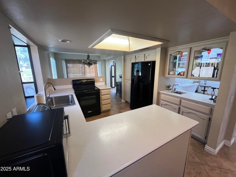 26413 Lakemont Dr, Sun Lakes, AZ 85248