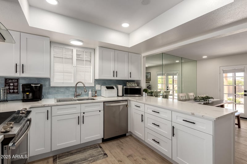 26414 Lakemont Dr, Sun Lakes, AZ 85248