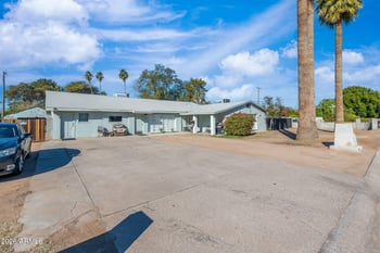 2642 31st St, Phoenix, AZ 85008