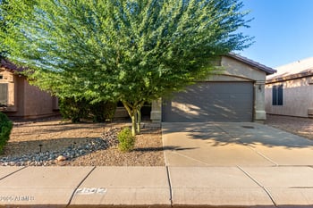 2642 Hartford Ave, Phoenix, AZ 85032