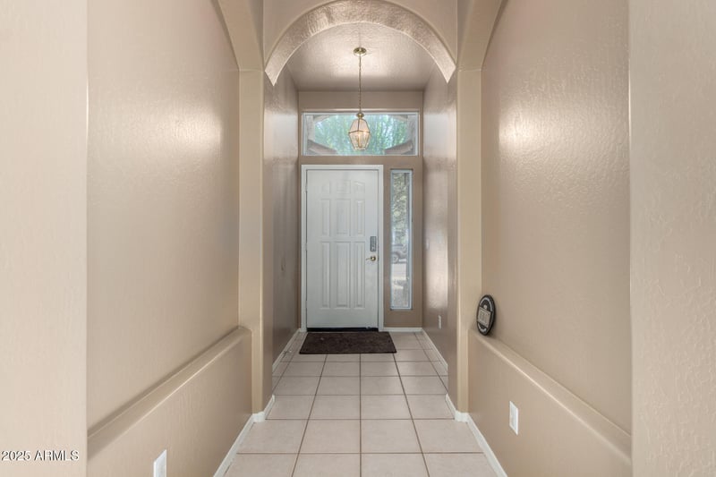 2642 Hartford Ave, Phoenix, AZ 85032