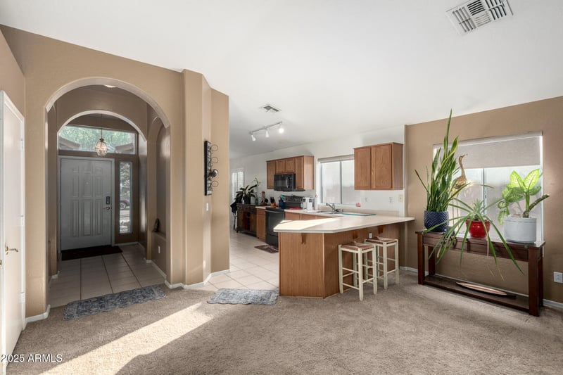 2642 Hartford Ave, Phoenix, AZ 85032