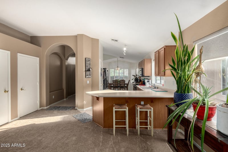 2642 Hartford Ave, Phoenix, AZ 85032