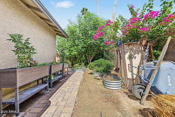 2642 W Juanita Cir, Mesa, AZ 85202