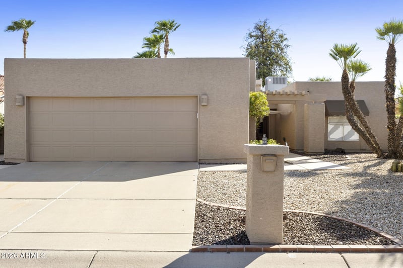 26421 S Truro Dr, Sun Lakes, AZ 85248