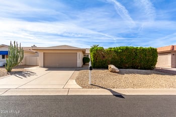 26422 New Town Dr, Sun Lakes, AZ 85248
