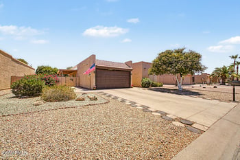 26423 Snead Dr, Sun Lakes, AZ 85248