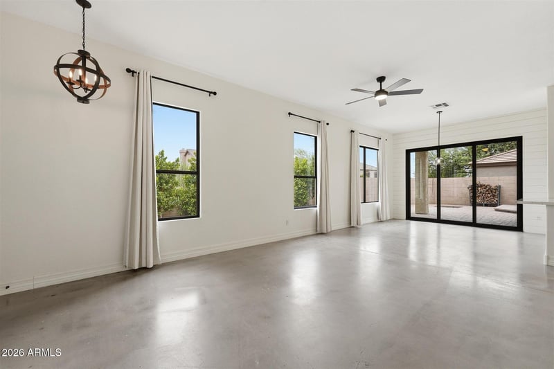 26428 N 42nd Pl, Phoenix, AZ 85050