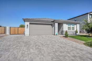 26428 Thornhill Dr, Peoria, AZ 85383