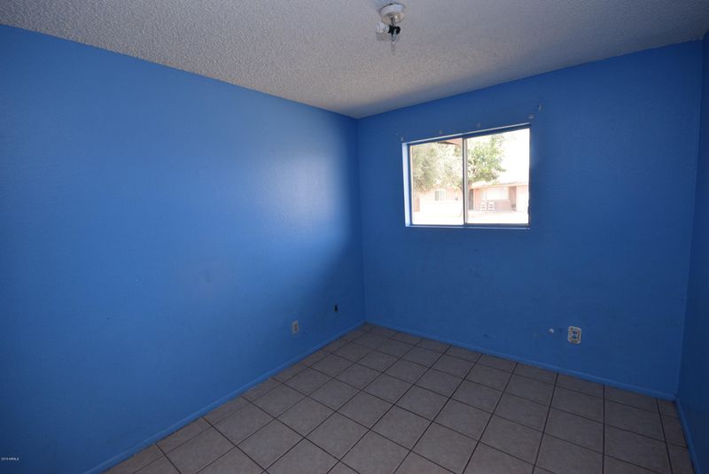 2643 N 58th Ln, Phoenix, AZ 85035