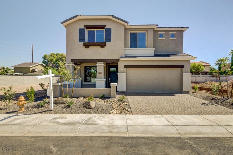 2643 N Walker Way, Phoenix, AZ 85008