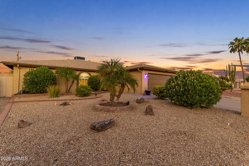 26433 S Saddletree Dr, Sun Lakes, AZ 85248