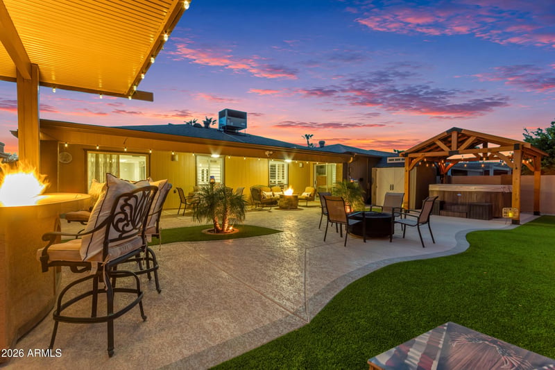 26433 S Saddletree Dr, Sun Lakes, AZ 85248