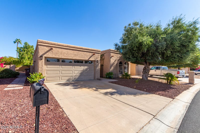 26437 S Sedona Dr, Sun Lakes, AZ 85248
