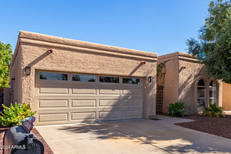 26437 S Sedona Dr, Sun Lakes, AZ 85248