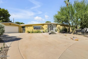 2644 Mountain View Rd, Phoenix, AZ 85028