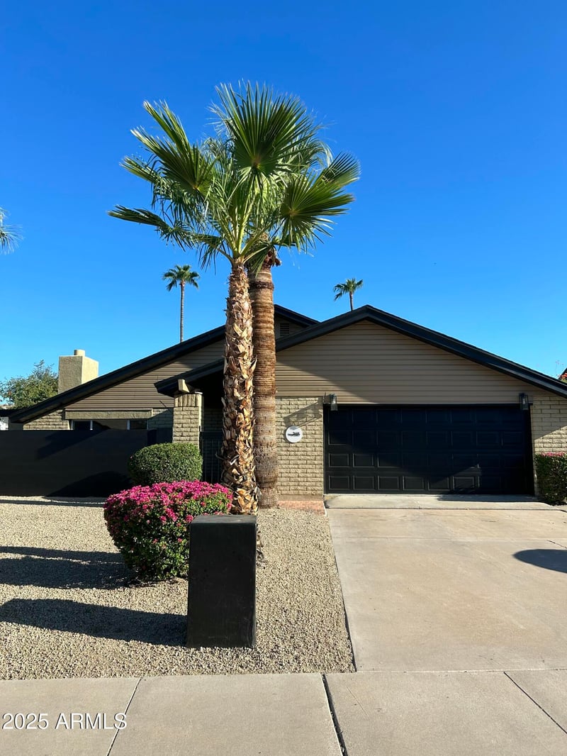 2644 Sylvia St, Phoenix, AZ 85032