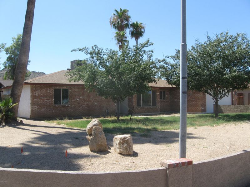 2645 E Nisbet Rd, Phoenix, AZ 85032
