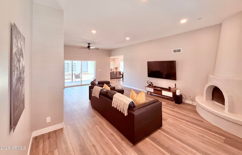 2645 E Vista Dr, Phoenix, AZ 85032