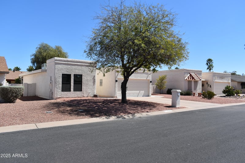 26451 Hogan Dr, Sun Lakes, AZ 85248