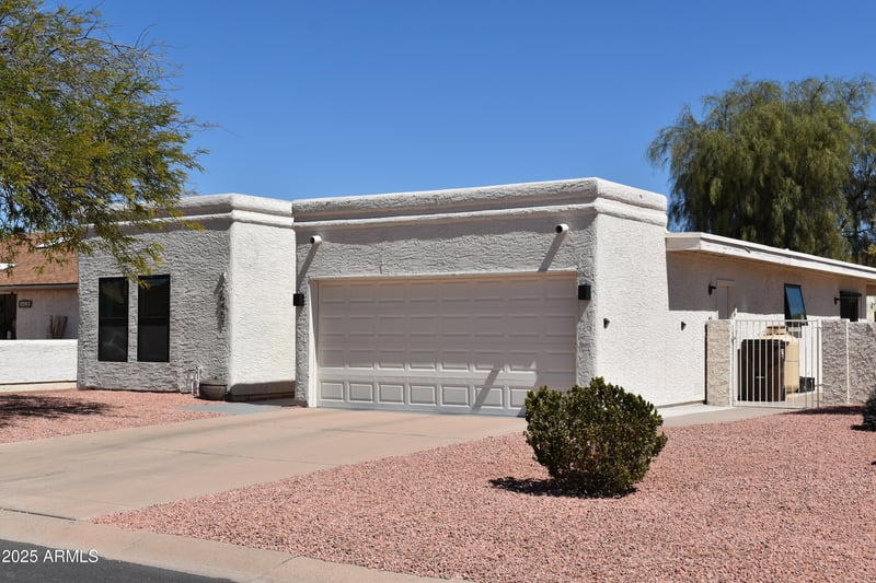 26451 Hogan Dr, Sun Lakes, AZ 85248