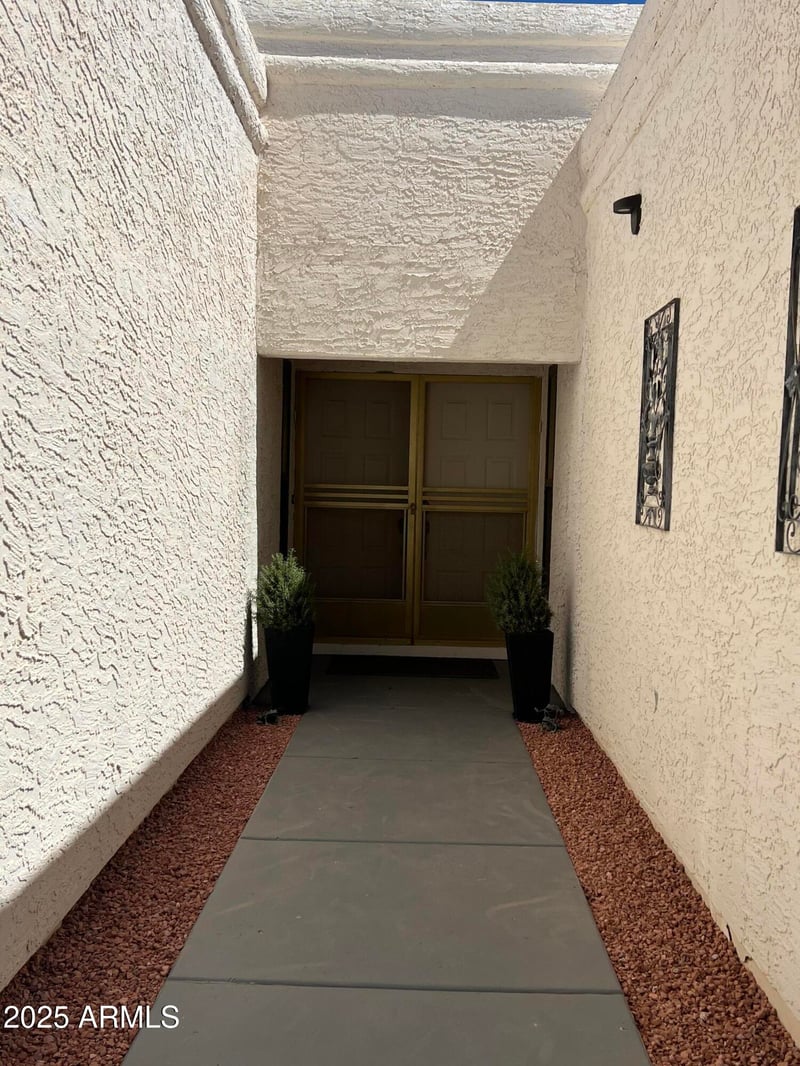 26451 Hogan Dr, Sun Lakes, AZ 85248