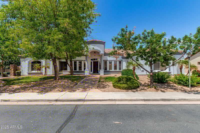 2646 Bartlett Pl, Chandler, AZ 85249