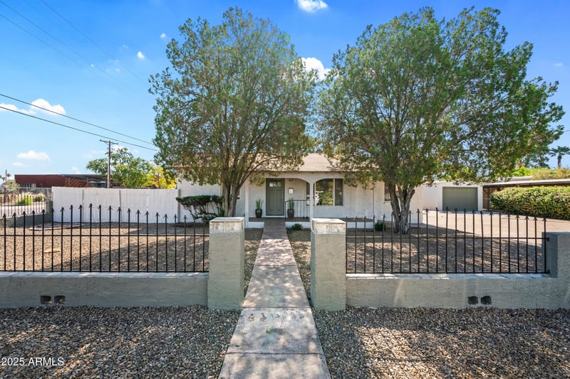2647 Whitton Ave, Phoenix, AZ 85016