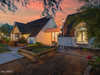 2648 Ridge Cir, Mesa, AZ 85203