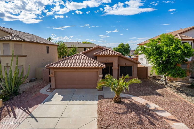 26480 68th Dr, Peoria, AZ 85383